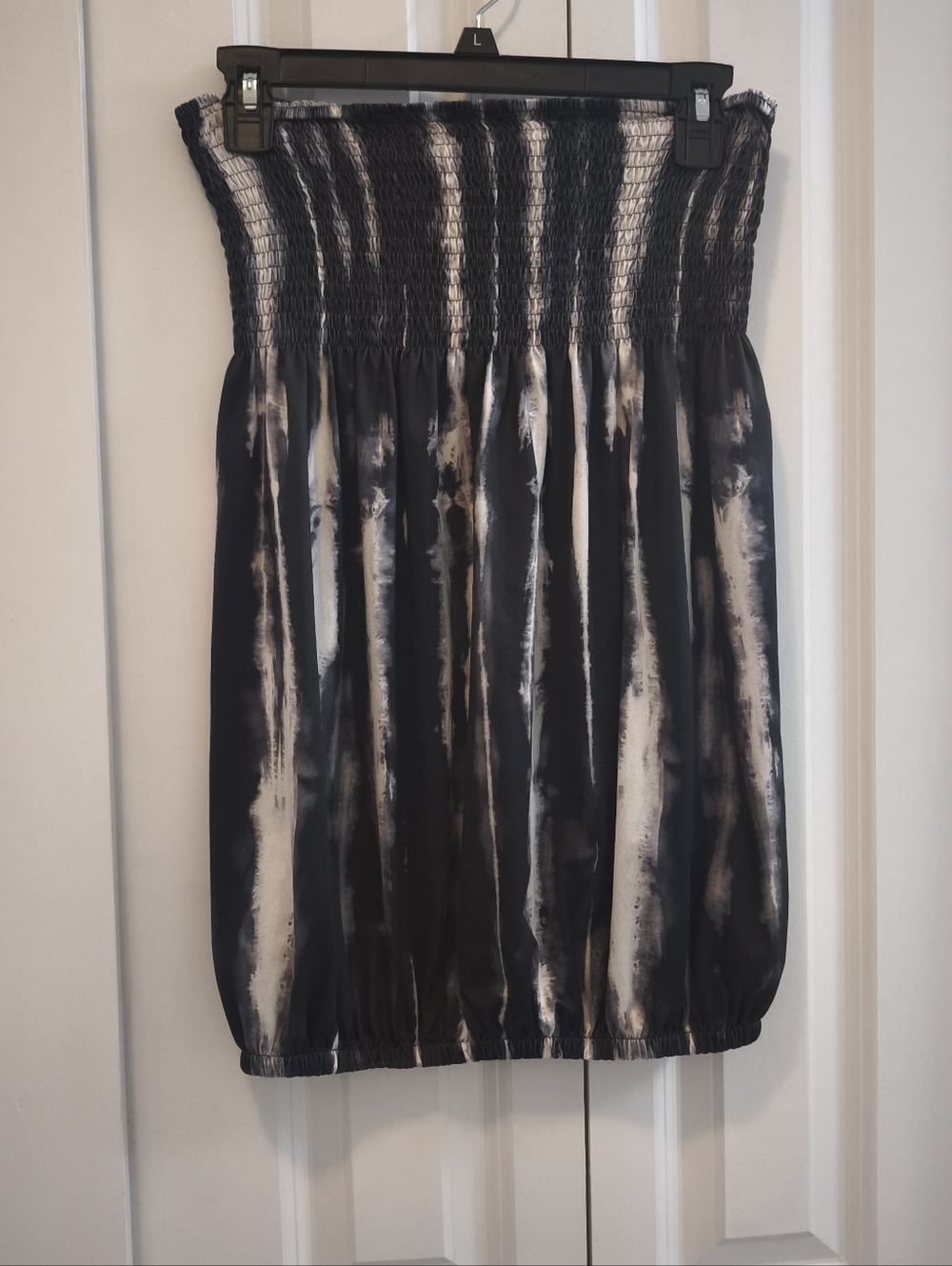 NWOT Plus Size Strapless Smocked Tie-Dye Tube Top